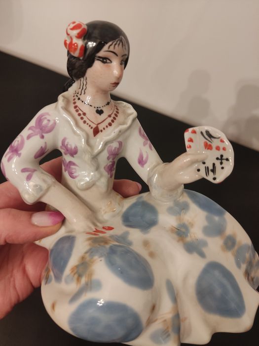 Figurka porcelanowa