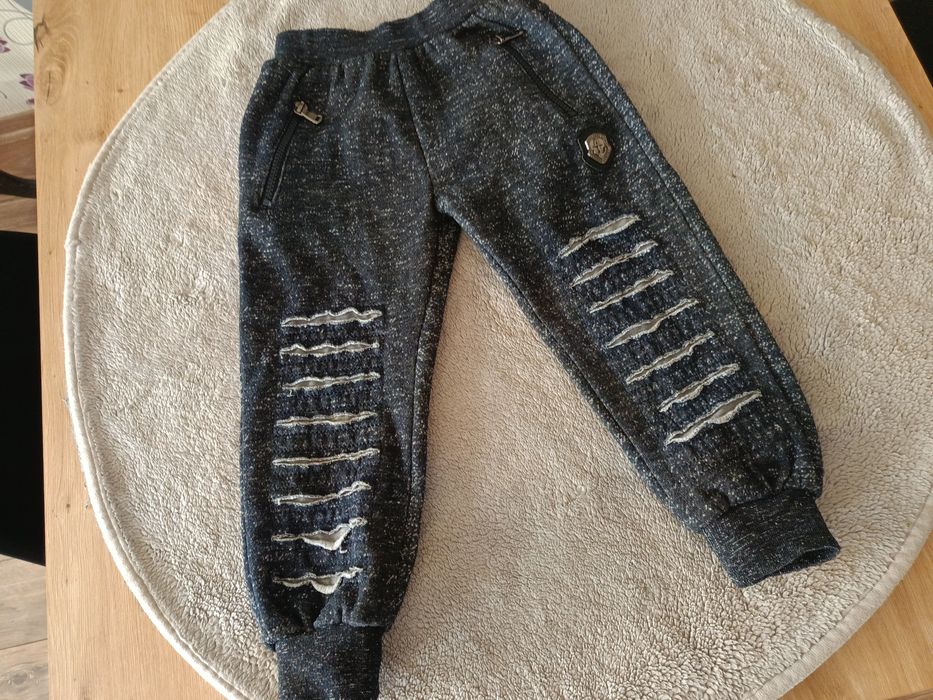 Spodnie ocieplane dla chłopczyka, Niebieski Księżyc, rozmiar 98-104.