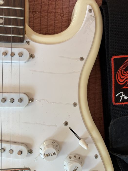 Guitarra Stratocaster J&D Branco