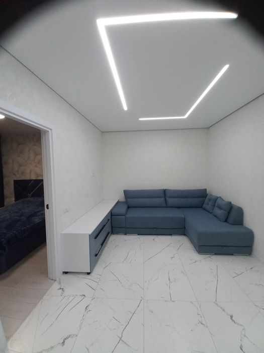 Подобово, Нова  стильна ,сучасна квартира в новобудові в центрі міста