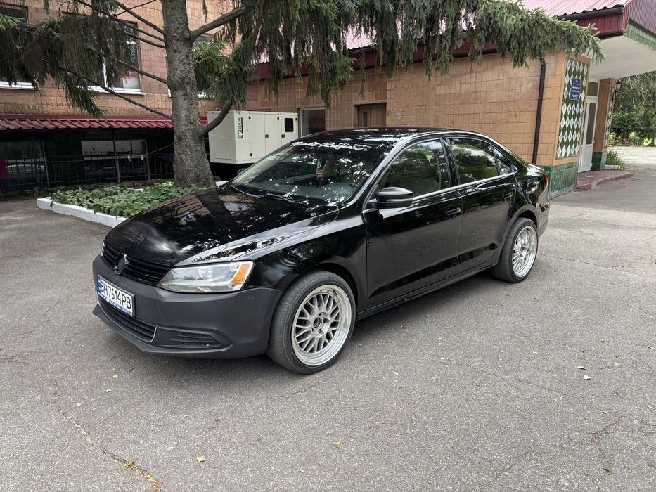 Volkswagen Jetta 2012г 2,5 автомат