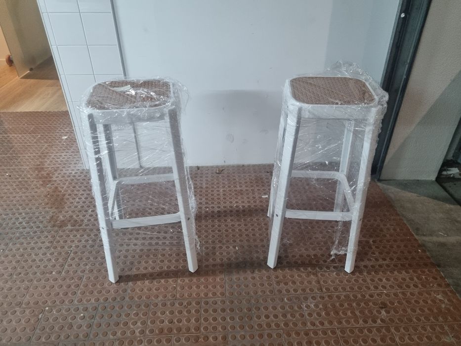 2 bancos altos para sala cozinha ou exterior