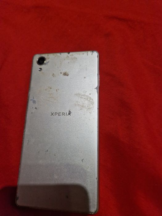 Telemovel Sony xperia x