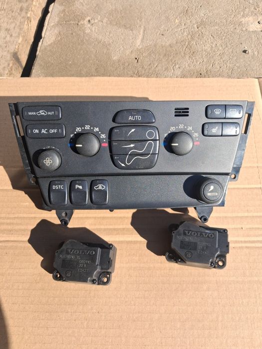 Volvo V70 II panel klimatyzacji