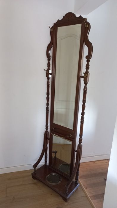 Bengaleiro com espelho Antigo