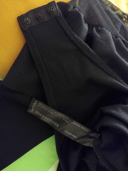 Body preto com renda, tam. XS
