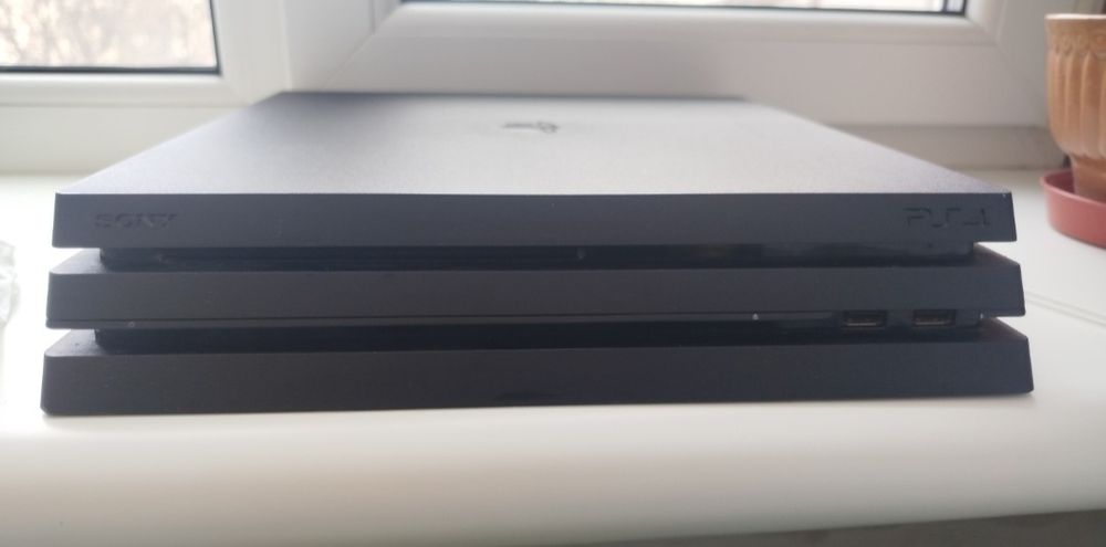 Playstation 4 Pro 1 Тб