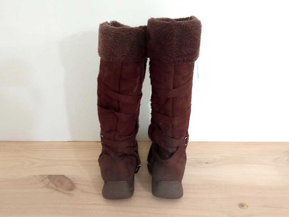 Botas De Cano Alto - Tamanho 38