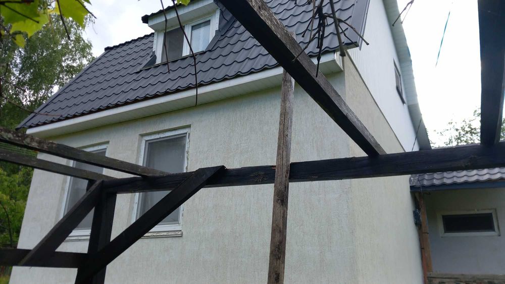 Будинок зі зручностями в селі Шибене,40 км. від Києва,ліс озеро поруч.
