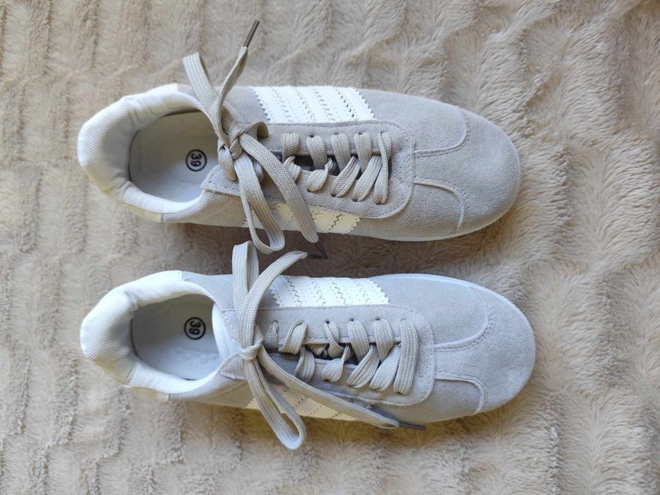 Buty sportowe rozm. 39 NOWE