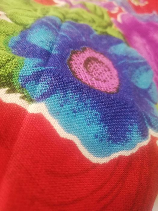 Sukienka czerwona w kwiaty do 120 biust