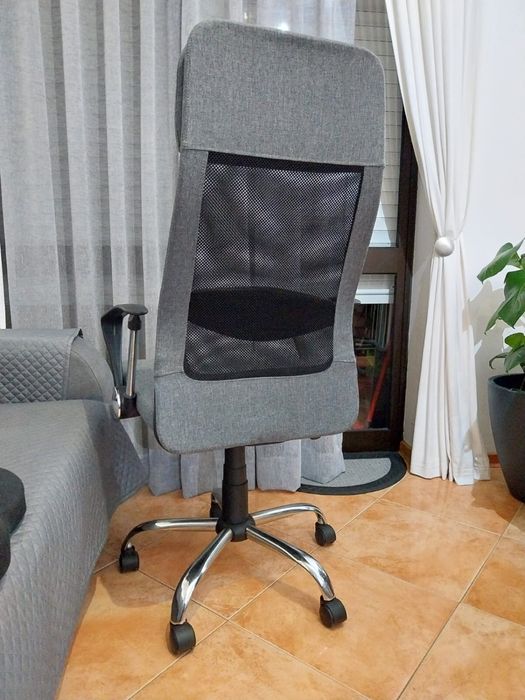 Cadeira de escritório em Ótimo Estado