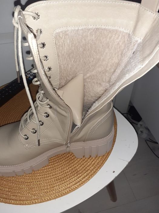 Buty damskie  zimowe  nowe