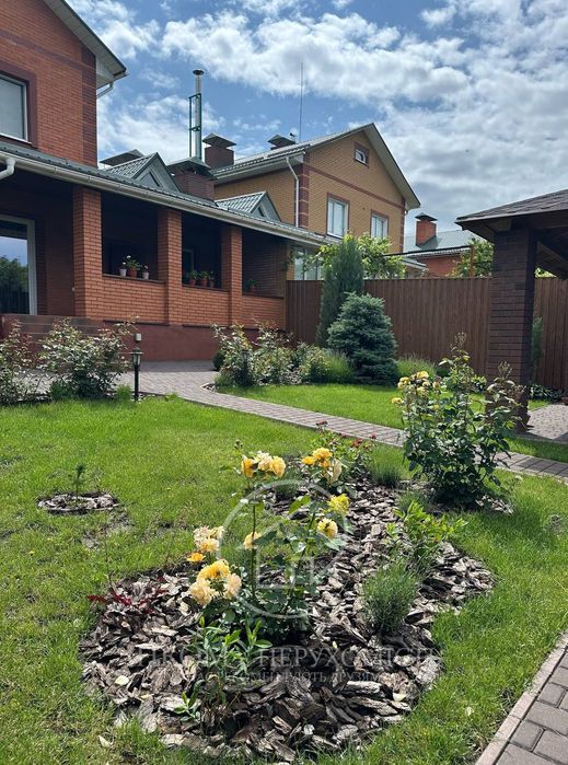 Будинок Веретенівка (Версаль)