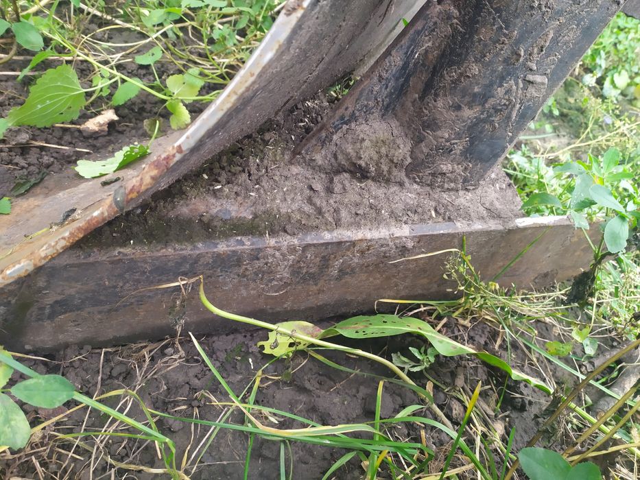 Плуг бомет 3.30 стан нового