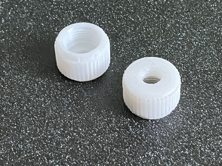 Nakrętka do pompki plastikowej Romet Wigry 3 składak PRL