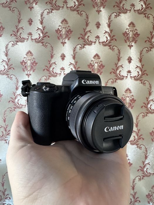 Canon EOS M50 Mark II з обʼєктивом 15-45мм, ідеальний стан