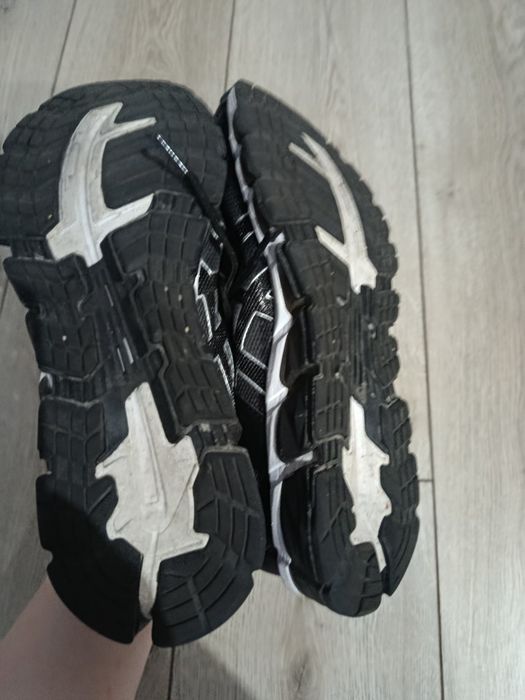 Кросівки чоловіччі Asics Gel Quantum 360 6 /розмір 41.5