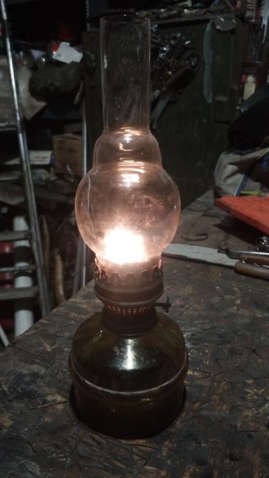 Керосинова лампа