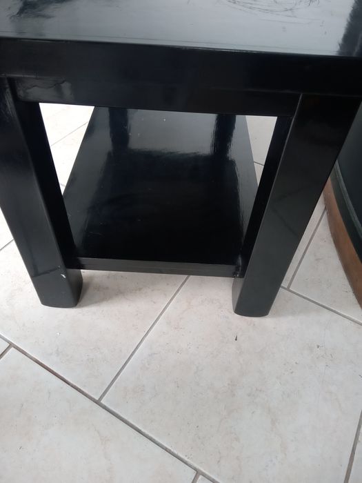 Mesa de Centro (madeira maciça) pintada preto