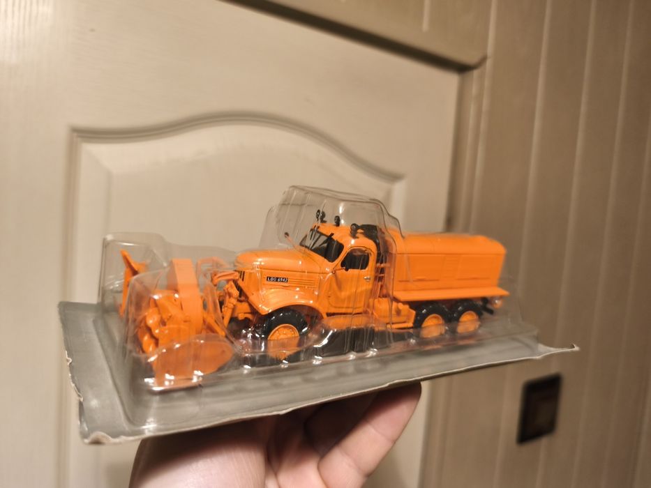 Kultowe ciężarówki z epoki PRL - ZIL 157, skala 1:43, DeAgostini! NOWY