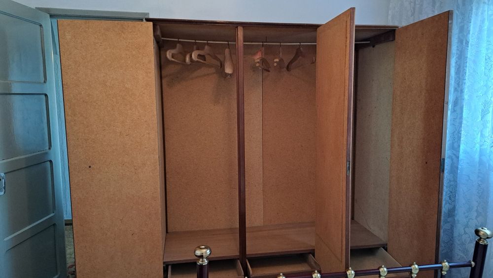 Guarda fatos vintage