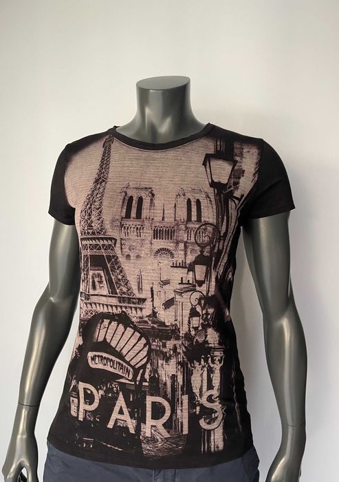 Czarna bluzka z francuskim motywem – unikalna i modna rozm. M [527]