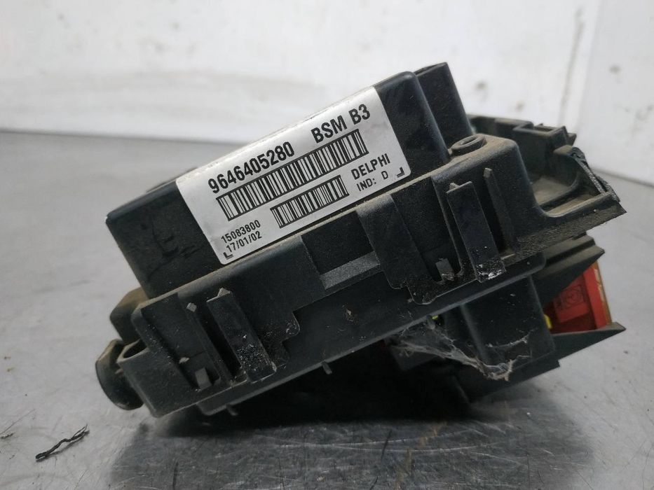 Caixa De Reles Fusíveis Citroen Xsara Berlina