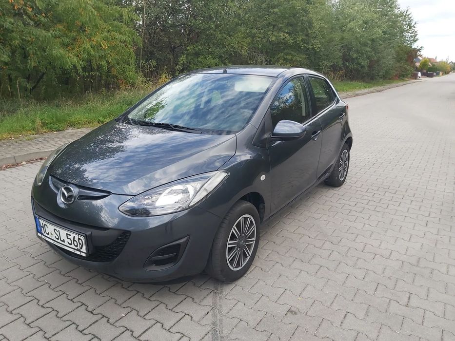 Mazda 2 Mazda 2 . Rok 2011 drzwi 5. 1.4 benzyna z klimą.