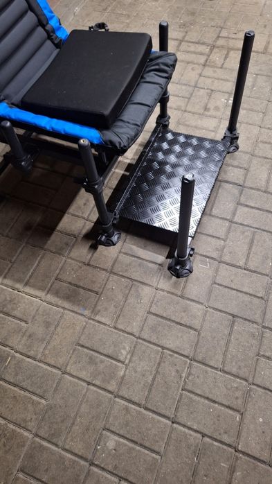 Podnozek do fotela preston