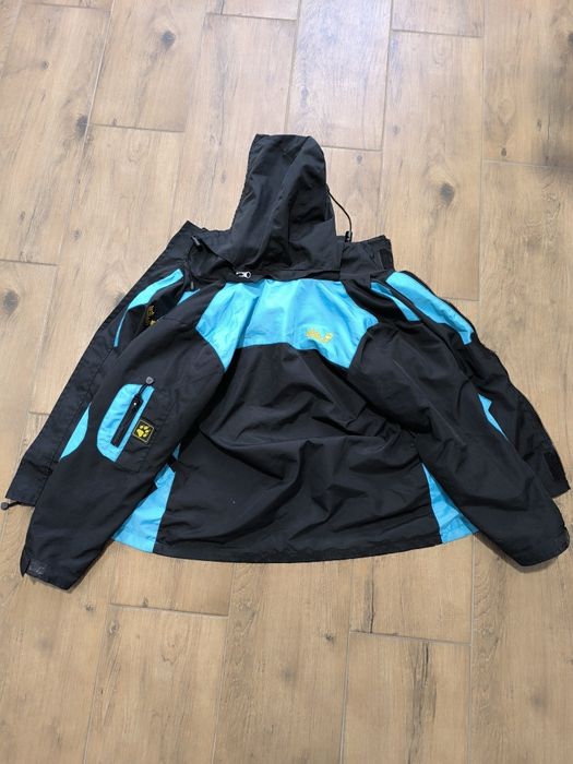 Куртка Jack Wolfskin.