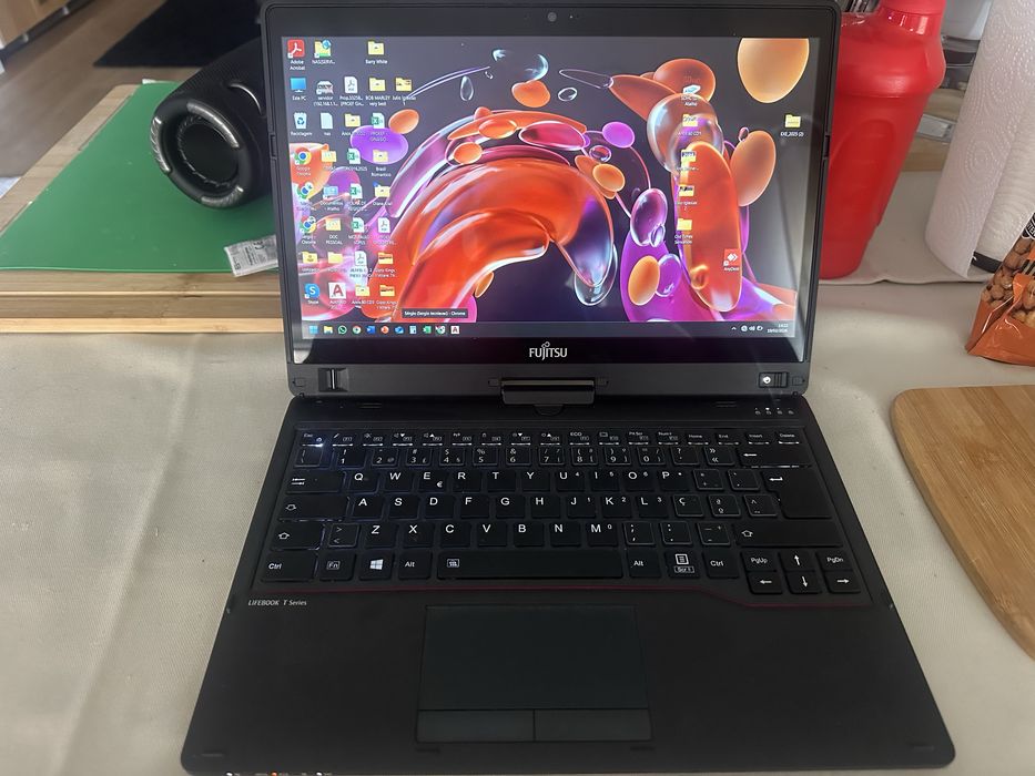 PC Fujitsul Lifebook com ecran tactil pen e teclado retoluninado