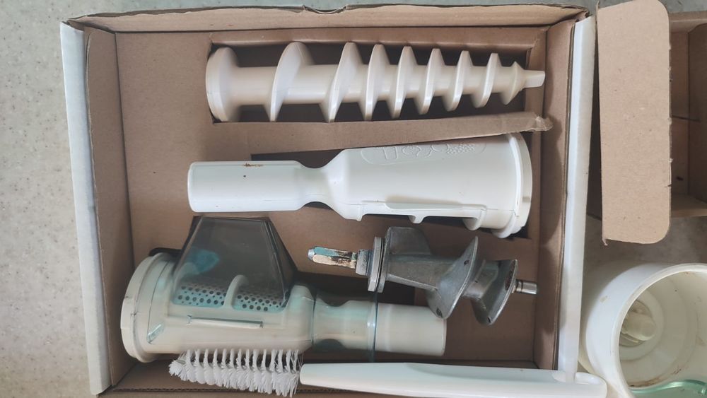 Мясорубка/комбайн  Moulinex