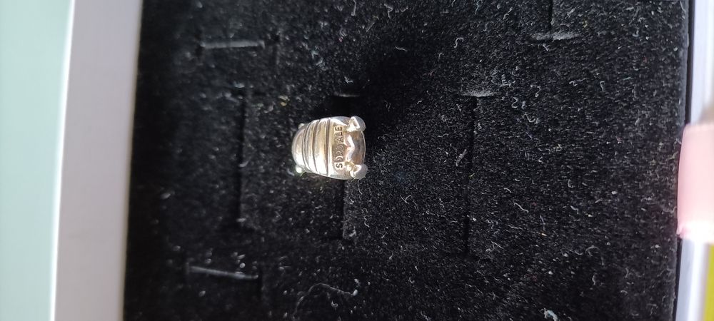 Pandora charsm tt pszczoła