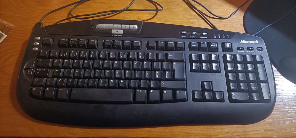 Pieds De Rechange Pour Clavier Microsoft Digital Media Keyboard 1.0A - Noir - Modèle 1031 / KC-0405 - Neuf