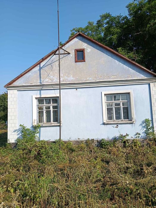 Продаж  будинку( під житловий ваучер )з госп. будівлями в с. Дідичі Луцького району.