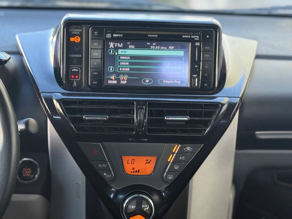 Toyota iQ 1.0 Multidrive +