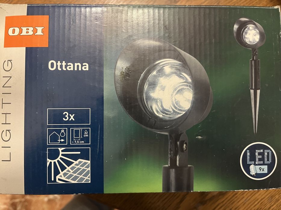 Світильник з сонячною панеллю з Німеччини.