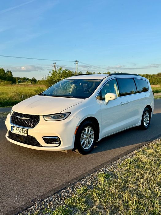Chrysler Pacifica 2022 lift