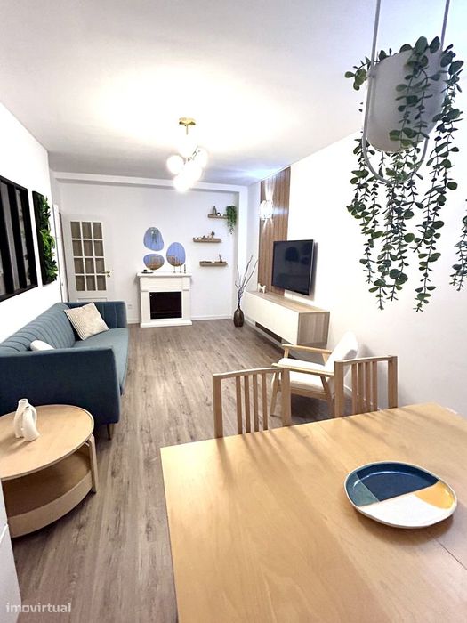 Apartamento T2 totalmente mobilado Paredes centro/estação