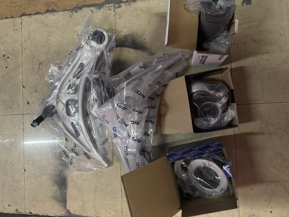 Kit braços de suspensão, cabeçotes, batentes e apoio de braços e46 320d 150