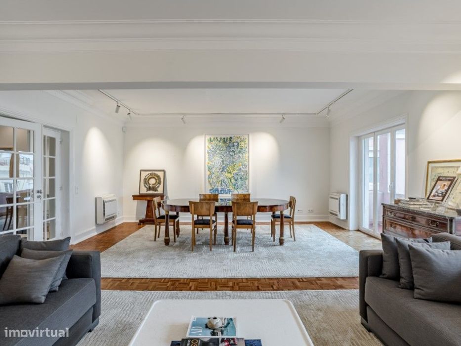 Apartamento T4+1 na Estrela