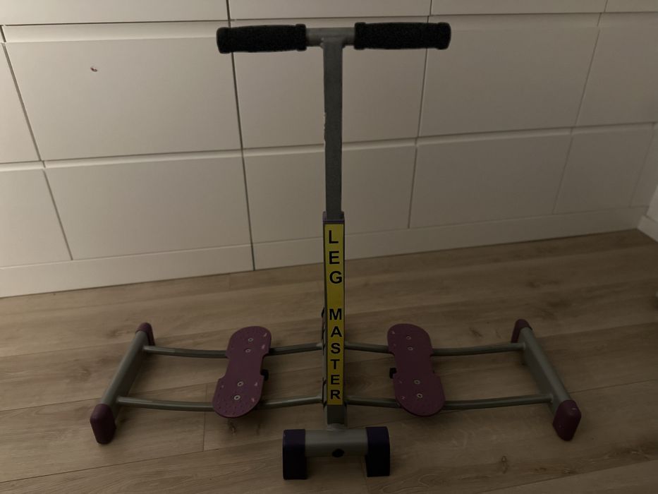Przyrząd do ćwiczenia nóg LegMaster