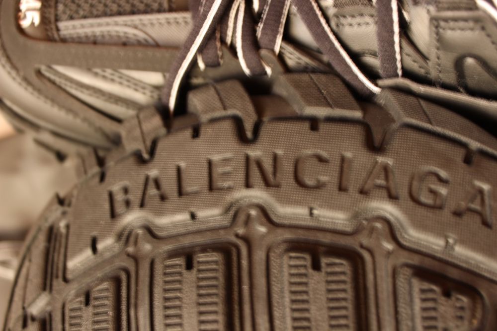 Balenciaga Defender 45 Nowe