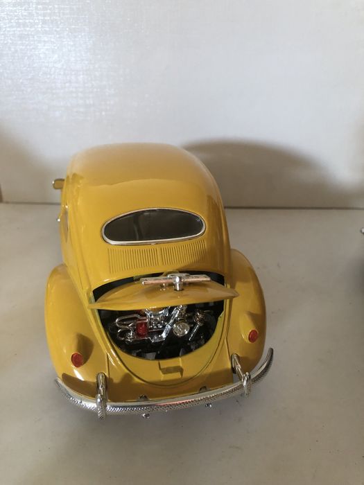 VW carocha miniatura 1:18