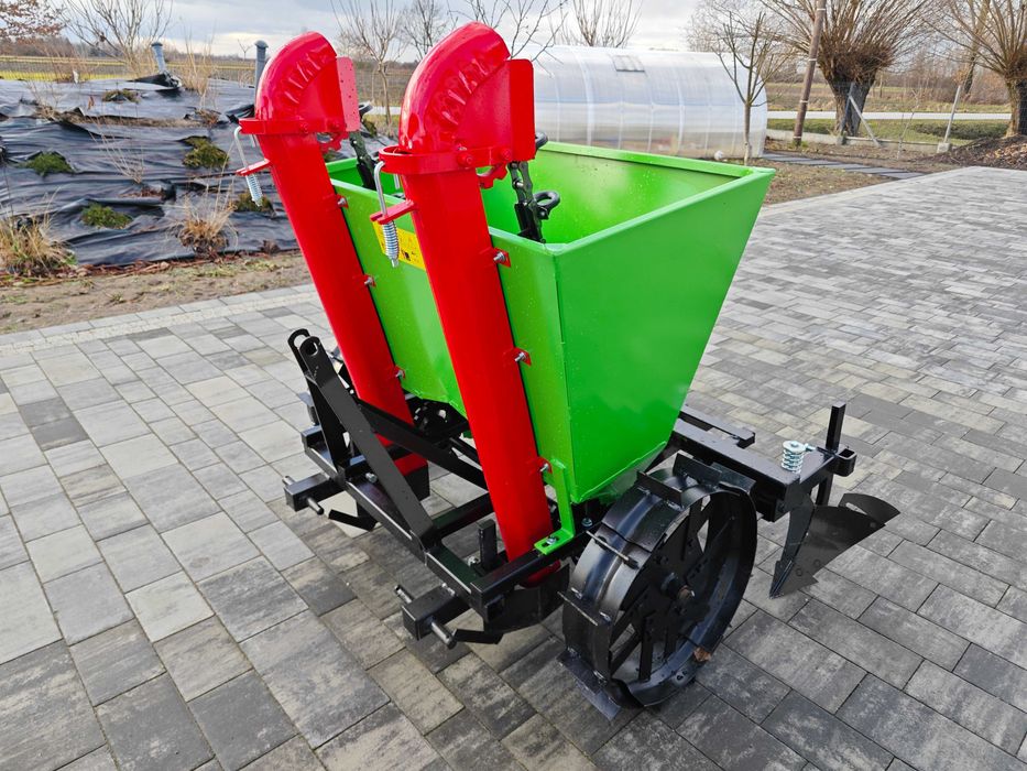 Nowoczesna sadzarka do ziemniaków – 2 rzędy, regulacja dowóz RATY