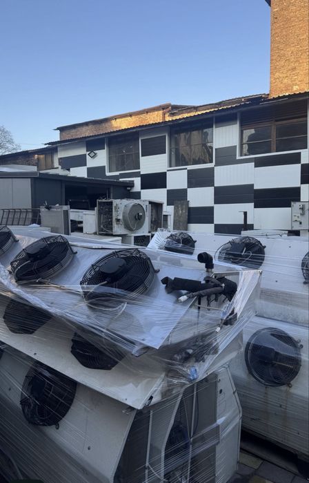 Промислове холодильне обладнання і сендвіч панелі з Європи