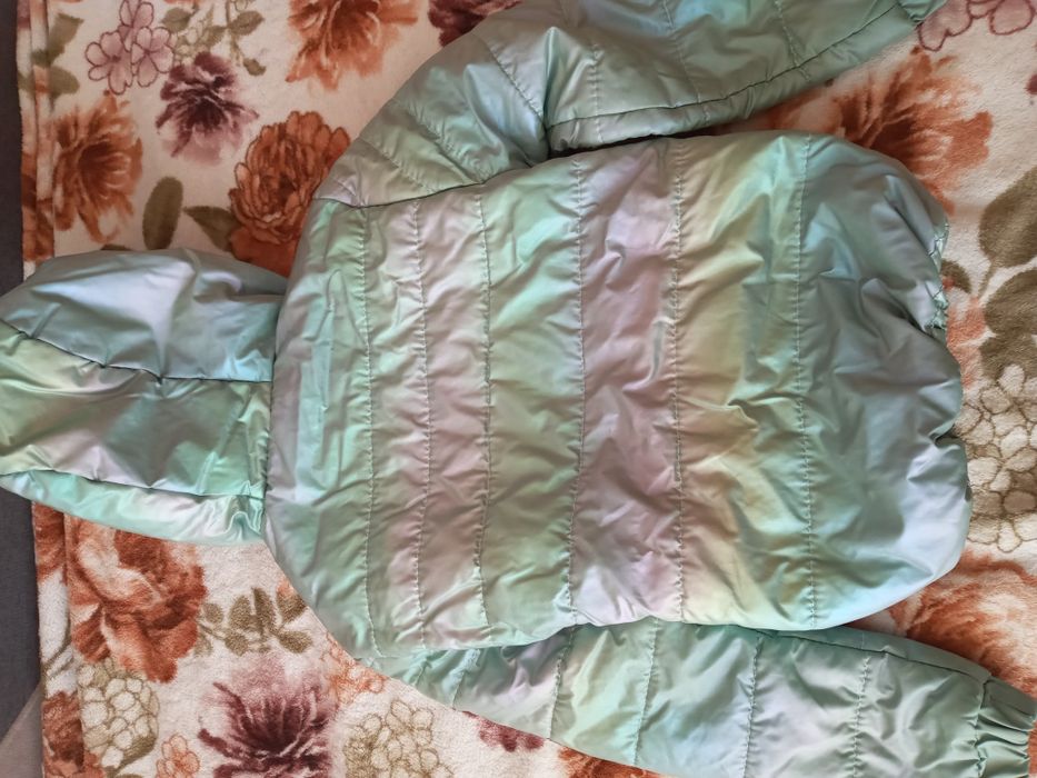 Куртка  осінь,весна  для дівчинки  200 грн   Львів сихів