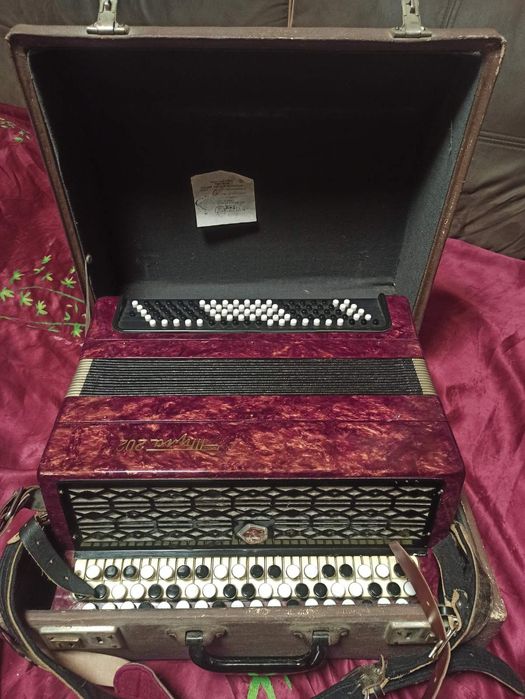 Баян Тула 202 в робочому хорошому стані