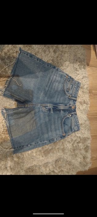 Krótkie spodenki Stradivarius nowe wysoki stan